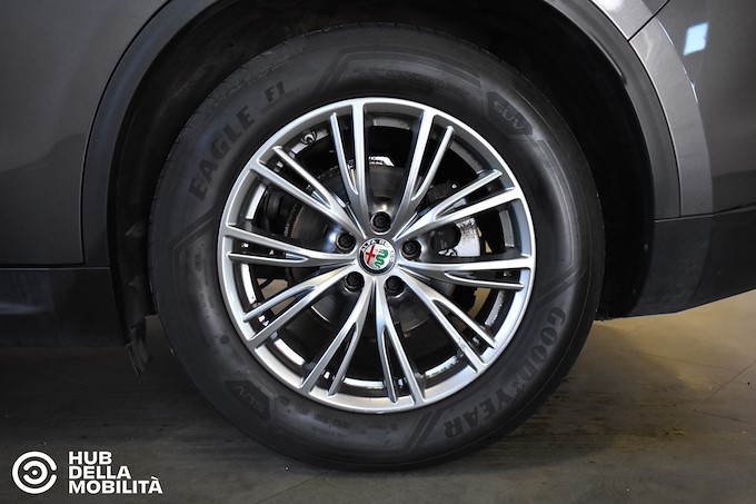 ALFA ROMEO Stelvio 2.2 Turbodiesel 190 CV AT8 Q4 Business